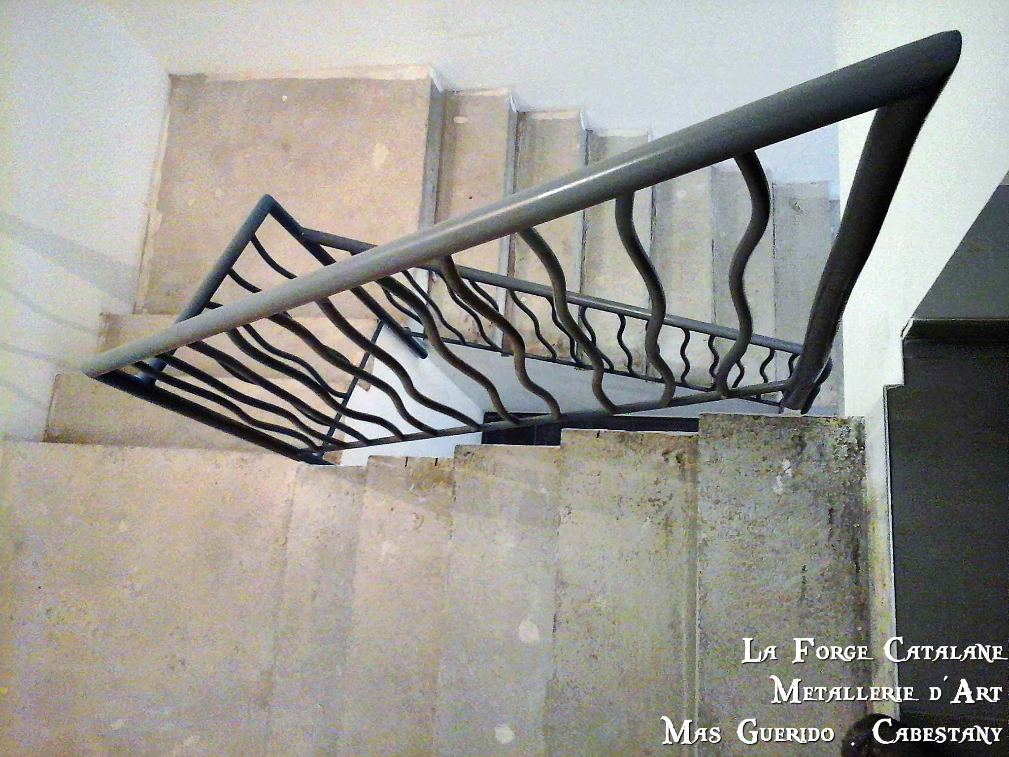 Rampant barreaudages effet tordu forge catalane 2.jpg